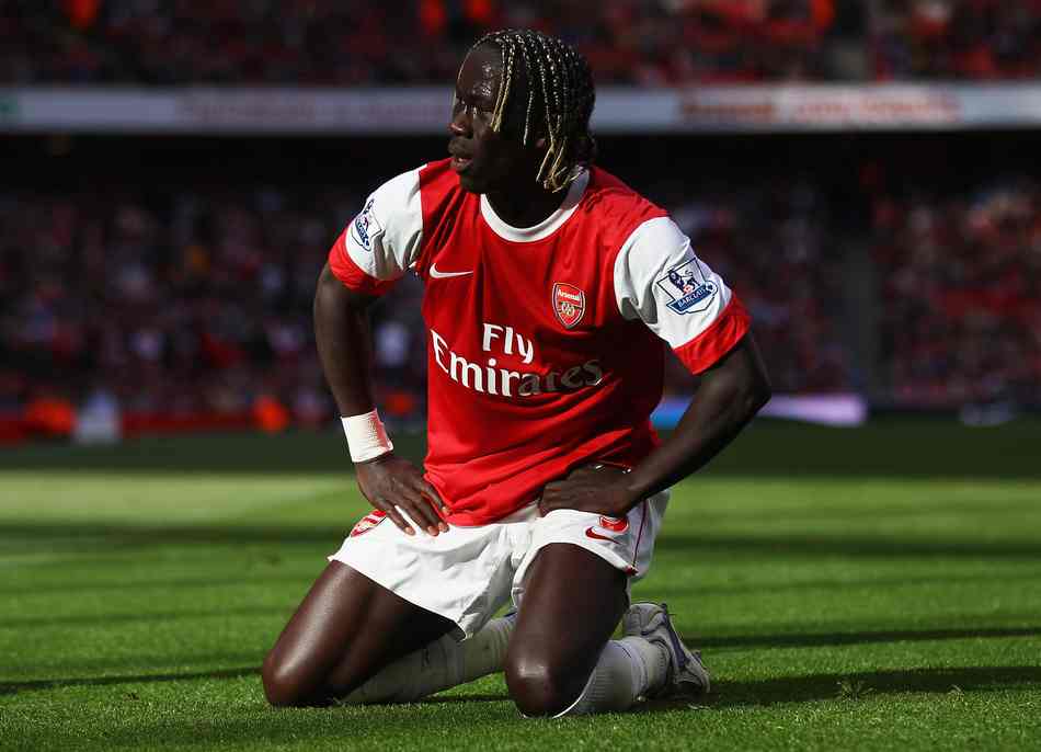 RMC：姆巴佩在上周联赛遭受膝盖撞击，并最终带伤踢完比赛