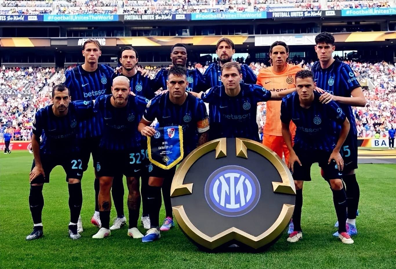 吴彦祖为张伟丽超级战助威：你是全球华人骄傲，加油拿下比赛。＂