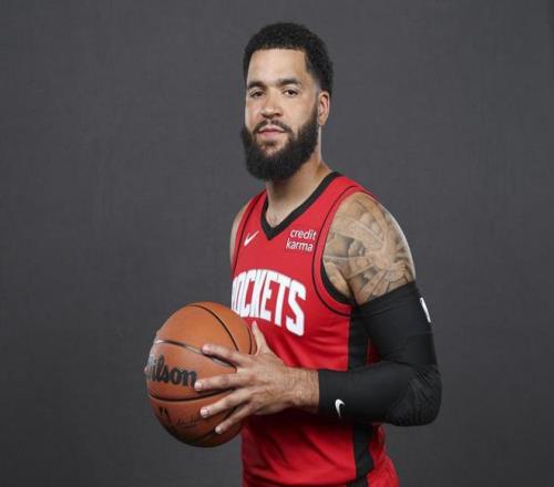 山东100比85胜新疆 珀塞尔逐步融入