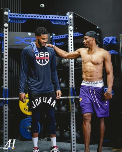 火箭客场对爵士！两队预计首发出炉：伊森取代阿门，主队高塔领衔