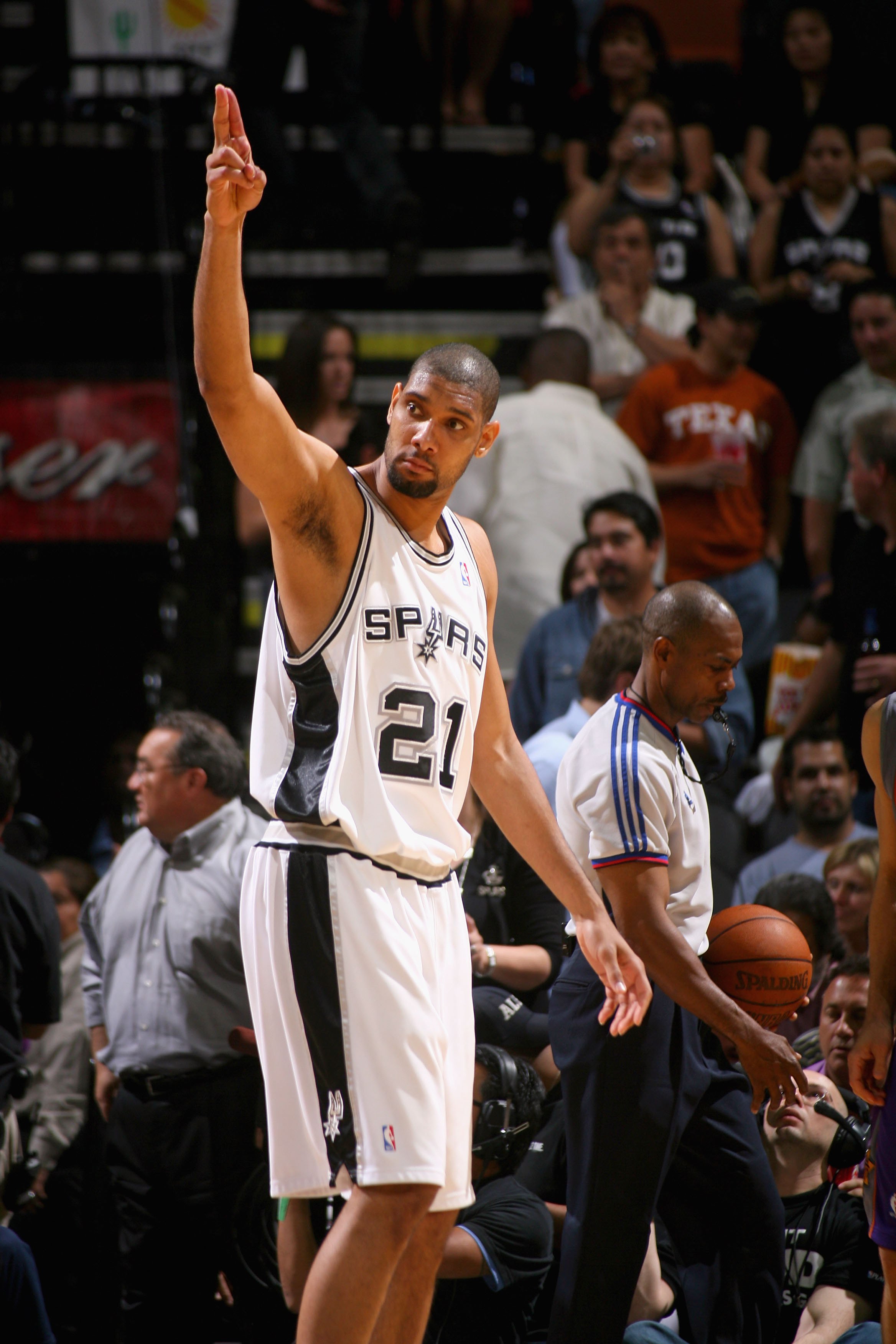 雷霆亏大了？杰伦威本季3项数据大幅下滑 休赛期5年2.41亿续约