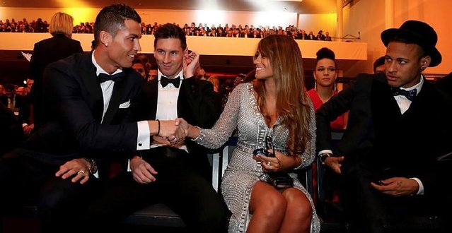 轮盘赌游戏《恶魔轮盘》销量超800万 主机版延期至26年发售