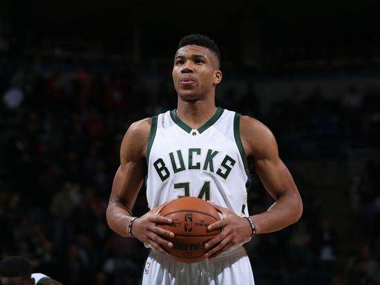 东契奇大嘴巴奥运会直接骂施罗德，被禁赛国王帮助施罗德完成复仇